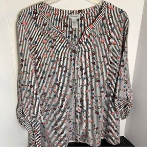 Catherine’s blouse size 22/24 2x. Three-quarter sleeve, white, black. Like new.
